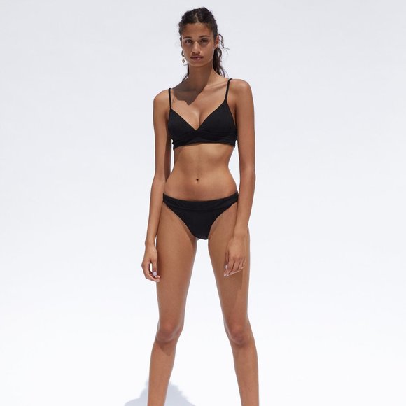 ZARA BLACK TEXTURED WEAVE BIKINI TOP - Picture 6 of 11